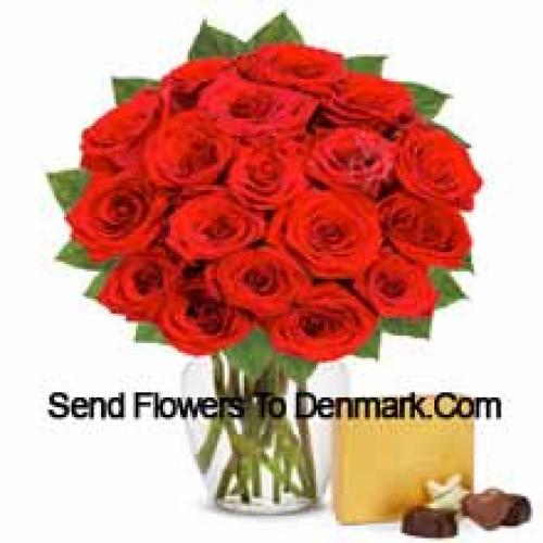 25 Roses in Vase with Chocolate